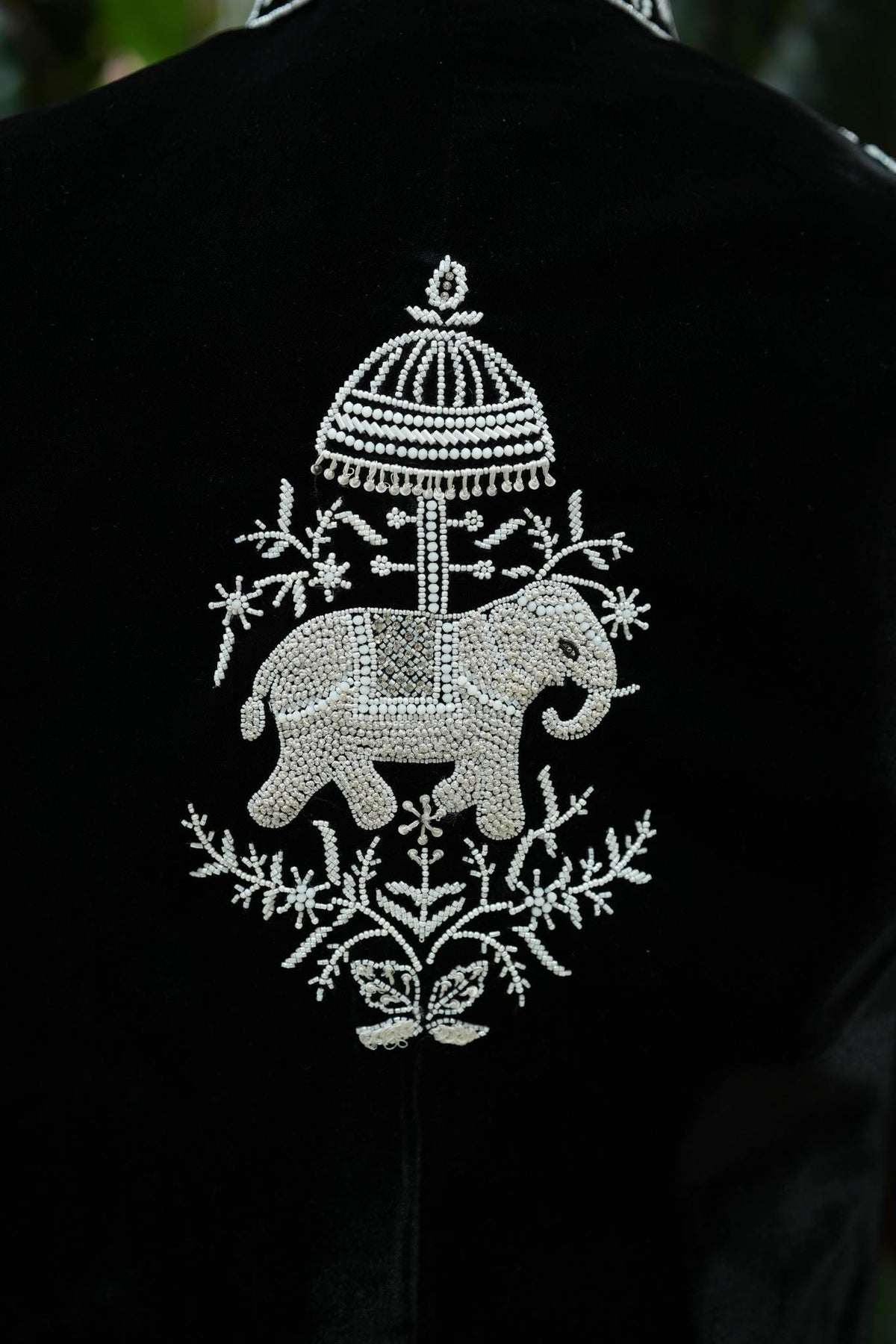 Royal Heritage Black Embroidered Suits